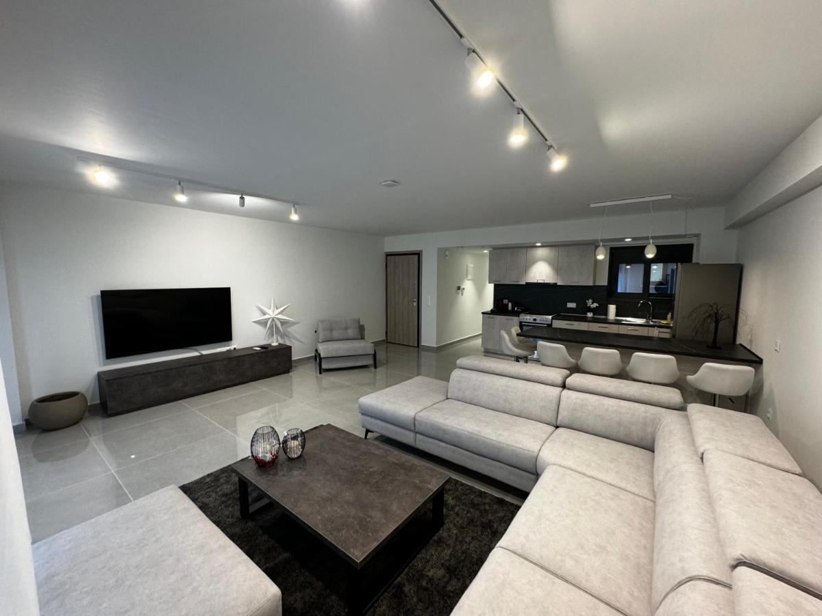 Icon Urban Living Trikala Bed & Breakfast Exterior photo