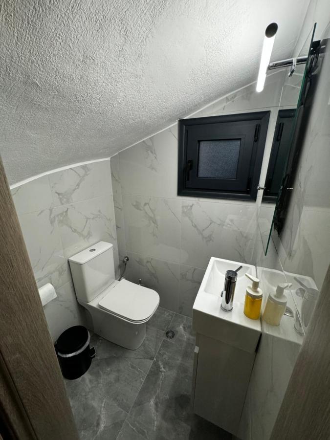 Icon Urban Living Trikala Bed & Breakfast Exterior photo