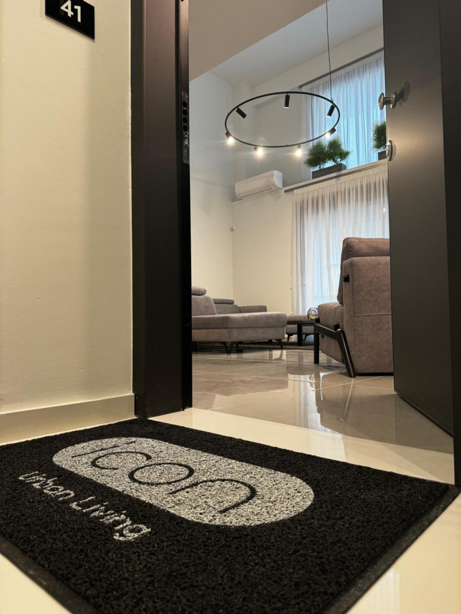 Icon Urban Living Trikala Bed & Breakfast Exterior photo
